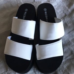 Platform sandals